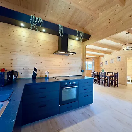 別荘 Casa De Madera La Parcela *