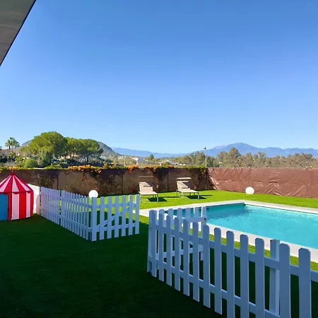 Casa De Madera La Parcela * マラガ